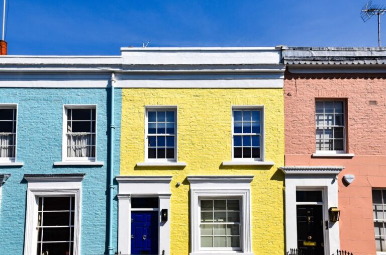 Exterior Color Schemes 2026: Trending Palettes for Curb Appeal