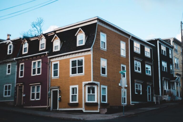 Exterior House Painting Cost 2026: Prices, ROI & Budget Tips